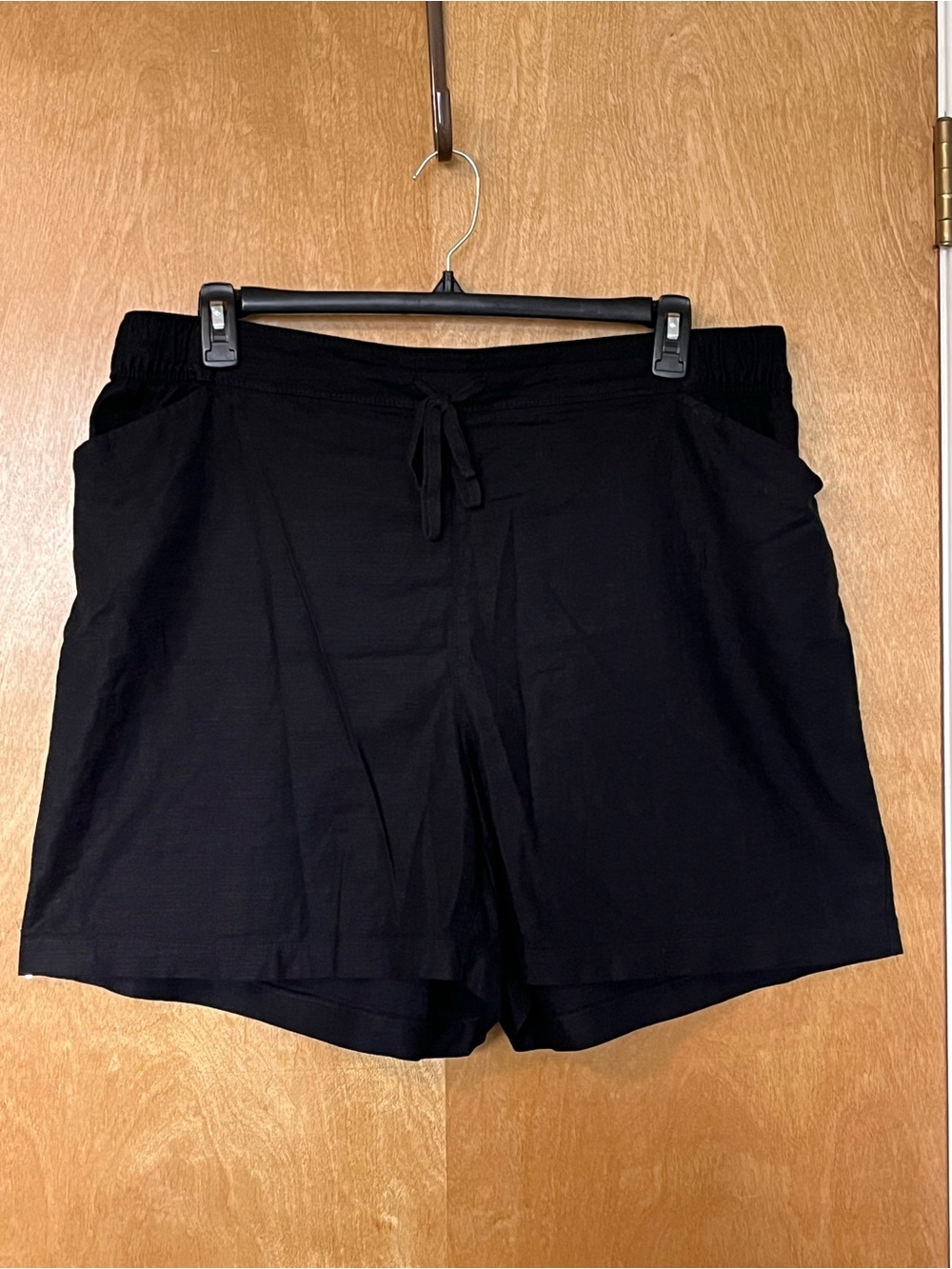 Lane Bryant Black Plus-Size Drawstring and Elastic Waistband Shorts | Size 18/20